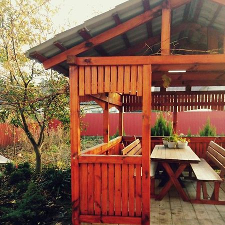 波恰耶夫 Park House酒店 外观 照片